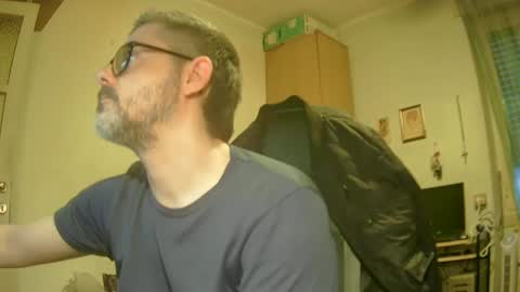 alex81pv1981 online show from 01/02/25, 03:29