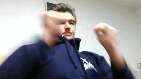 Snapshot of alex83530 chatting on 12/04/24, 03:10 Alex83530 online show from 12/04/24, 03:10