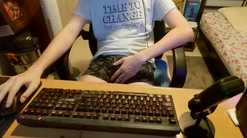 Alex online show from 11/18/25, 07:40