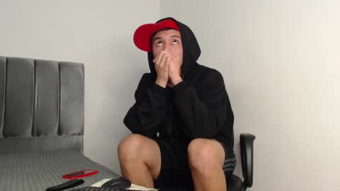 Snapshot of alex__lover chatting on 12/03/24, 03:20 Owen online show from 12/03/24, 03:20