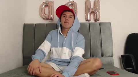 Snapshot of alex__lover chatting on 12/04/24, 01:58 Owen online show from 12/04/24, 01:58