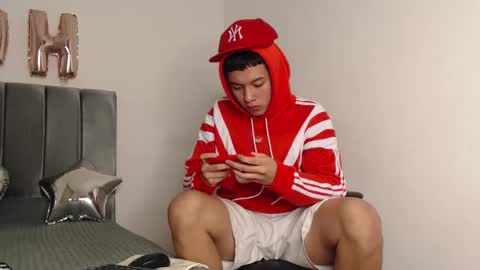 Snapshot of alex__lover chatting on 12/05/24, 05:59 Owen online show from 12/05/24, 05:59