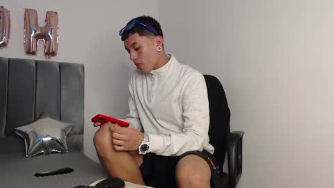 Snapshot of alex__lover chatting on 12/06/24, 12:34 Owen online show from 12/06/24, 12:34