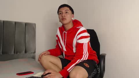 Snapshot of alex__lover chatting on 01/03/25, 03:38 Owen online show from 01/03/25, 03:38