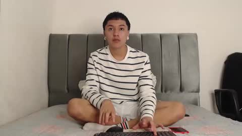 Snapshot of alex__lover chatting on 01/04/25, 12:59 Owen online show from 01/04/25, 12:59