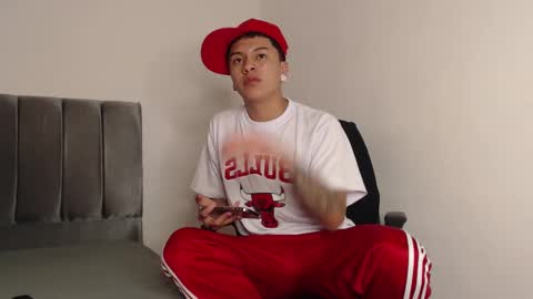 Snapshot of alex__lover chatting on 02/15/25, 06:12 Owen online show from 02/15/25, 06:12