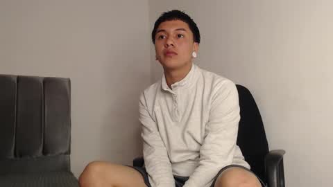 Snapshot of alex__lover chatting on 09/20/25, 02:12 Owen online show from 09/20/25, 02:12