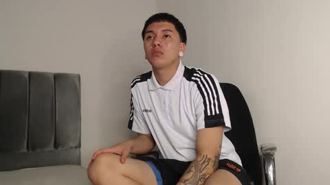 Snapshot of alex__lover chatting on 10/22/25, 02:34 Owen online show from 10/22/25, 02:34