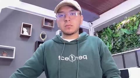 Alex online show from 03/05/25, 12:22