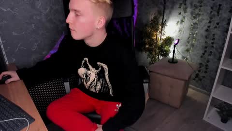 your Alex online show from 12/08/24, 01:03