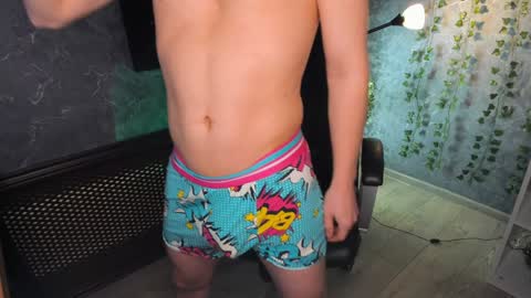 Snapshot of alex__sweet chatting on 12/22/24, 01:22 your Alex online show from 12/22/24, 01:22