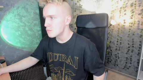 Snapshot of alex__sweet chatting on 01/31/25, 09:37 your Alex online show from 01/31/25, 09:37