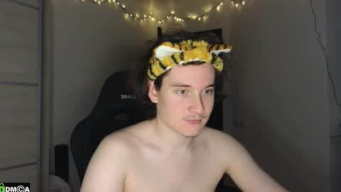 FAVORITE online show from 11/08/25, 12:33