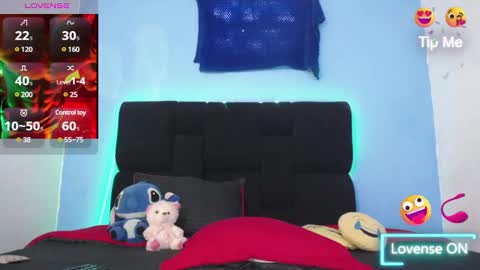 Snapshot of alex_charol chatting on 01/04/25, 07:13 charol online show from 01/04/25, 07:13