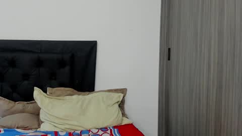 alex_connorr online show from 01/08/25, 06:41