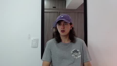 alex_connorr online show from 02/06/25, 04:58