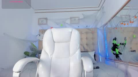 alex online show from 10/28/25, 11:36