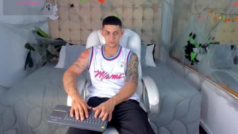 alex online show from 10/29/25, 11:45