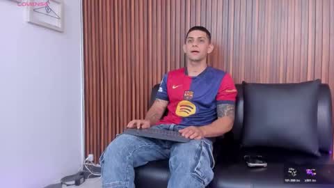 Snapshot of alex_cute77 chatting on 02/01/26, 12:37 alex online show from 02/01/26, 12:37