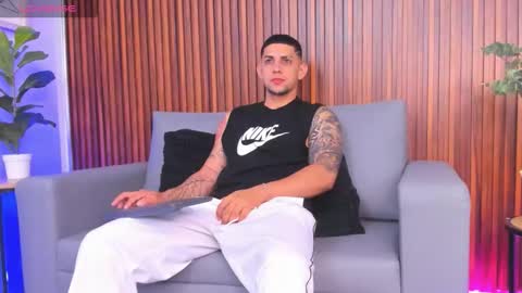 Snapshot of alex_cute77 chatting on 02/28/26, 11:55 alex online show from 02/28/26, 11:55