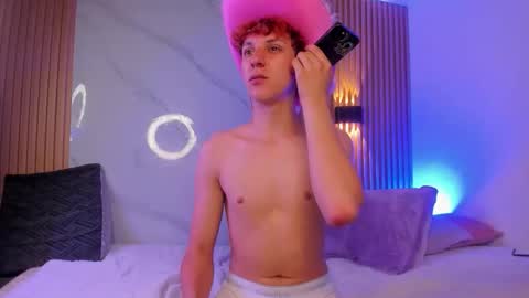 alex_deus online show from 04/04/26, 07:44