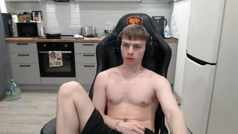 Alex online show from 01/21/25, 01:18