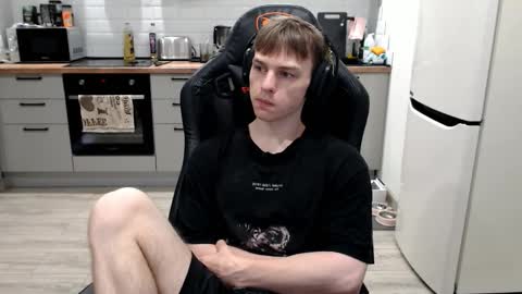 Alex online show from 09/14/25, 01:21