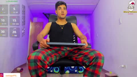 Snapshot of alex_lord_ chatting on 12/24/24, 09:00 i am Alex online show from 12/24/24, 09:00