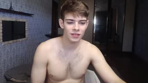 Snapshot of alex_man_01 chatting on 09/26/25, 07:01 Alex online show from 09/26/25, 07:01