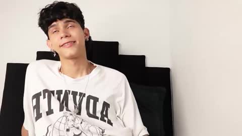 alex_mark_ online show from 09/15/25, 07:25