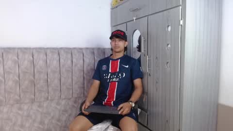 alex online show from 04/11/26, 10:25