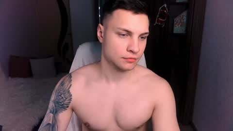 alex_milson online show from 12/28/24, 02:33