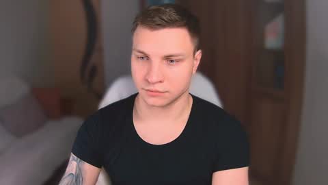 alex_milson online show from 02/19/25, 05:27