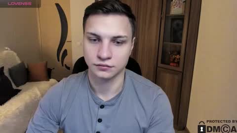 alex_milson online show from 11/24/25, 08:25