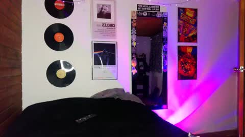 Alex online show from 02/04/25, 02:07