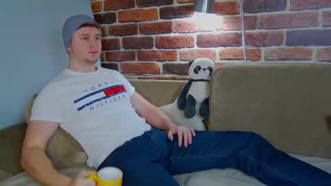 Alex online show from 02/10/26, 07:45