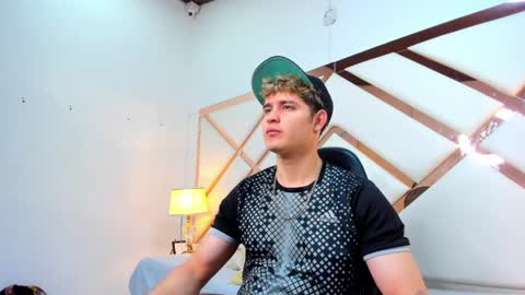 Alex  online show from 04/09/26, 07:41