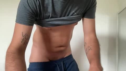 Snapshot of alex_ruiz_ chatting on 02/19/25, 07:05 Alex online show from 02/19/25, 07:05