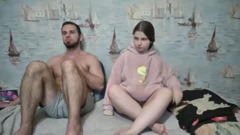 Alex and Sarah online show from 10/07/25, 07:33