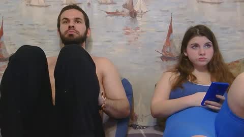 Alex and Sarah online show from 03/09/26, 01:37