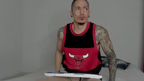 alex_sthorm online show from 01/06/25, 03:51