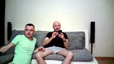 Alex and Tobey online show from 10/02/25, 01:12