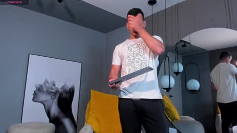 Alex Towers online show from 01/03/25, 06:57