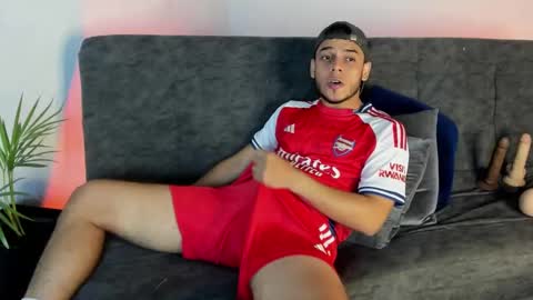 Snapshot of alex_woll11 chatting on 10/05/25, 02:54 Alex Woll online show from 10/05/25, 02:54