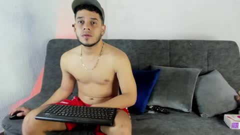 Alex Woll online show from 04/19/26, 09:17