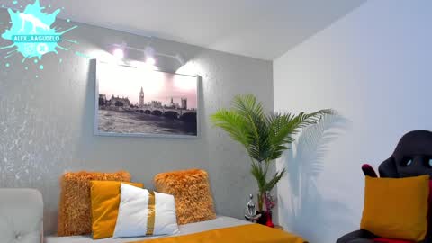 x   online show from 01/16/25, 07:49