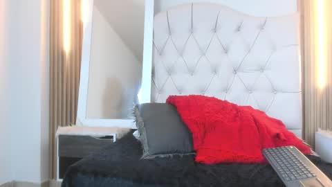 Snapshot of alexa_bravva chatting on 10/07/25, 05:04 alexa_bravva online show from 10/07/25, 05:04