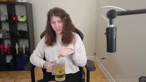 dont be afraid to click social media link its  working  just click on that  online show from 12/22/25, 10:18