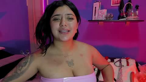 Snapshot of alexa_espinoza chatting on 02/07/25, 02:29 Alexa online show from 02/07/25, 02:29