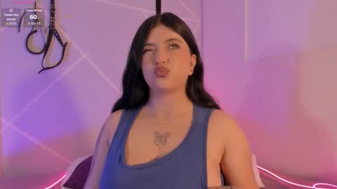 Snapshot of alexa_espinoza chatting on 10/22/25, 11:43 Alexa online show from 10/22/25, 11:43